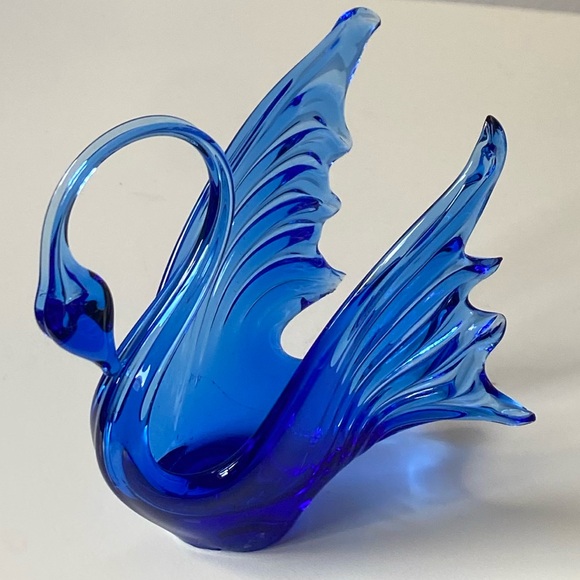 Vintage Cobalt Blue Hand Blown Art Glass Murano Style Swan Sculpture - Picture 10 of 16